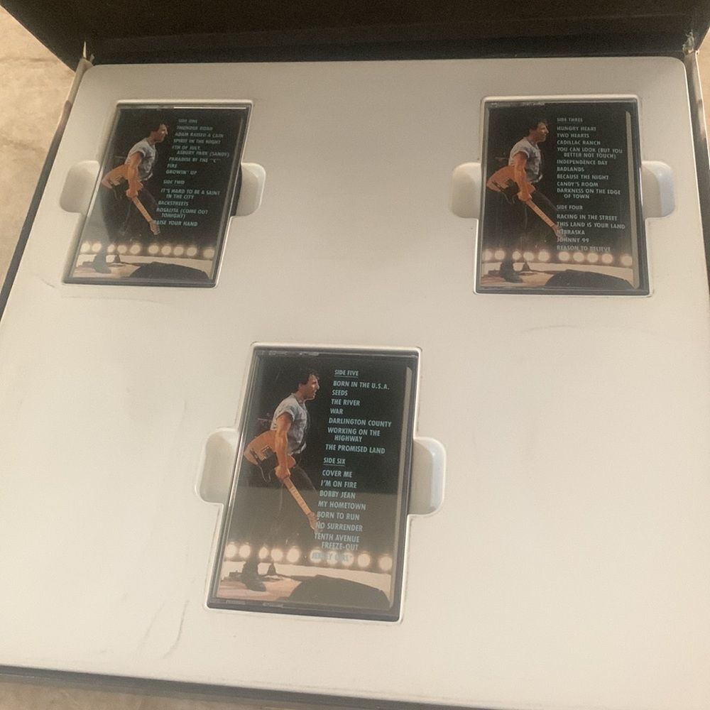 Bruce Springsteen Commemorative Set - Picture 4 of 6